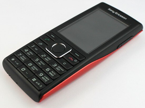 Рic. 3. The Sony Ericsson Cedar (the front panel)