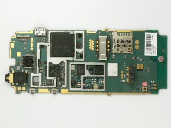 Pic. 32. The Sony Ericsson Cedar’s circuit board