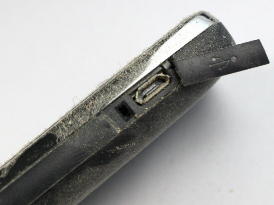 Pic.15. Dust in the USB port after 1 minute of the test