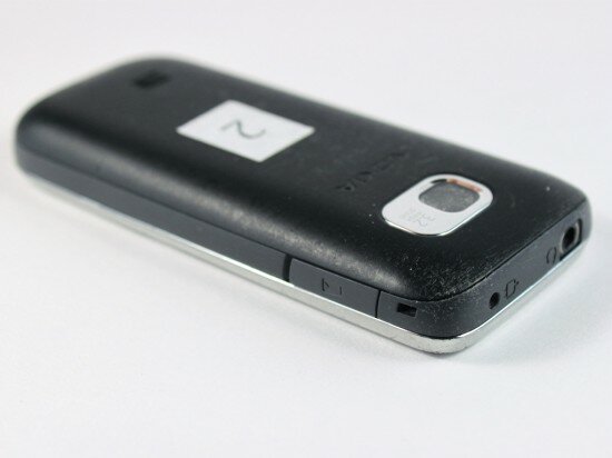 Pic.21. Here’s how the middle edge of the phone looked like after the second period of the test