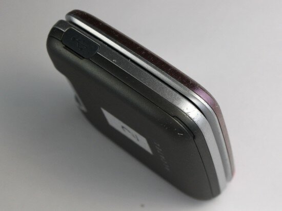 Pic. 24. The edges and corners of the phone (after the 10 minute test)